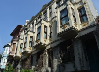 Periander’s Struggle with Age and Succession